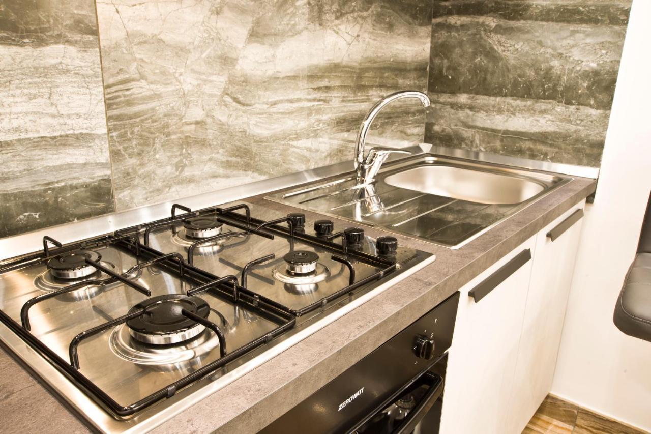 Appartamento Sotterranea Con Vasca Idromassaggio