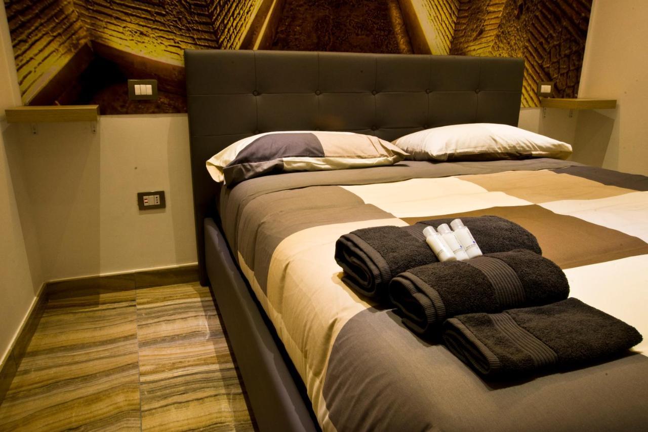 Appartement Sotterranea Con Vasca Idromassaggio Napels